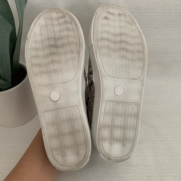 Steve Madden Safary Gold Snake Slip-On Platform Sneaker Woman’s 8M - Picture 14 of 14